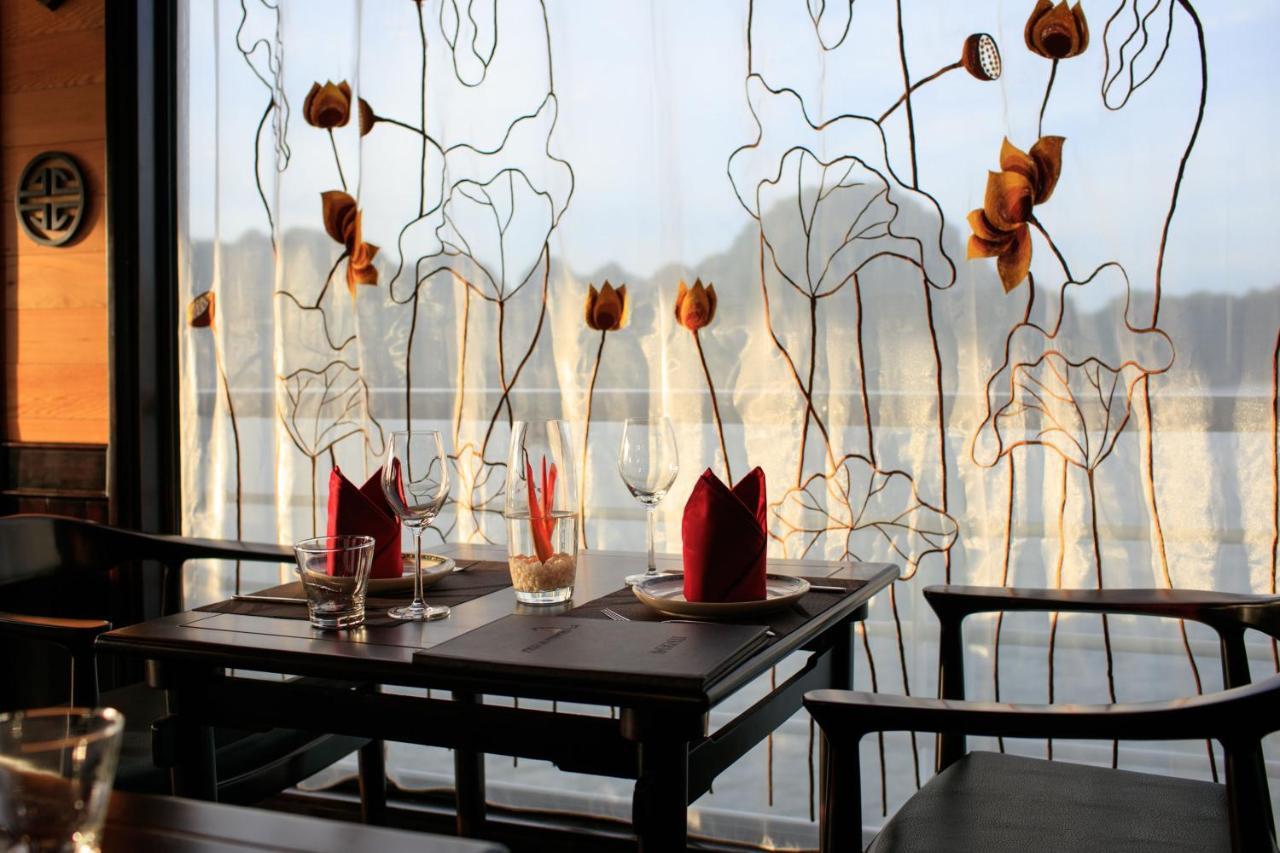 Hotel V'Spirit Cruise Ha Long Zewnętrze zdjęcie