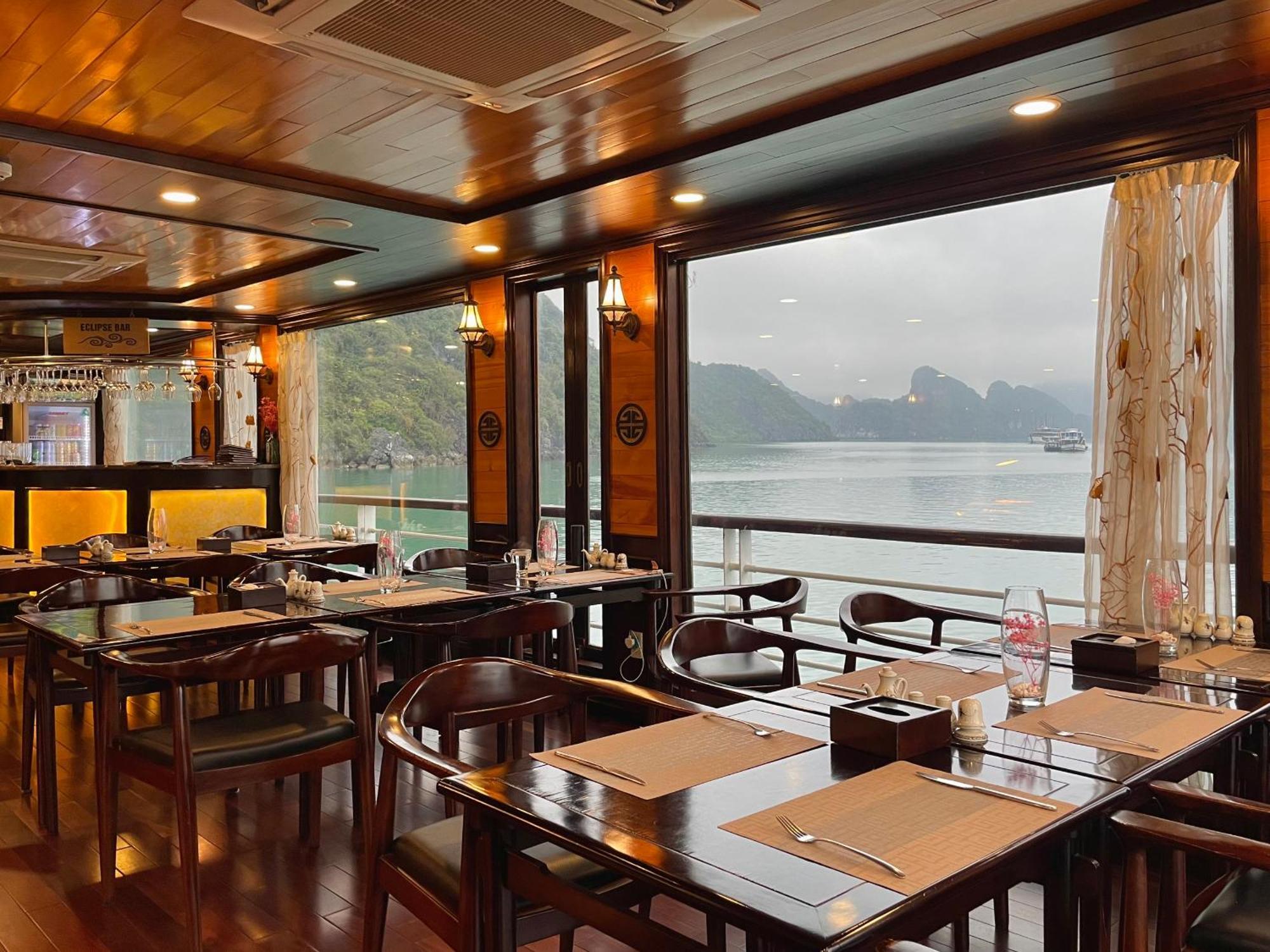 Hotel V'Spirit Cruise Ha Long Zewnętrze zdjęcie